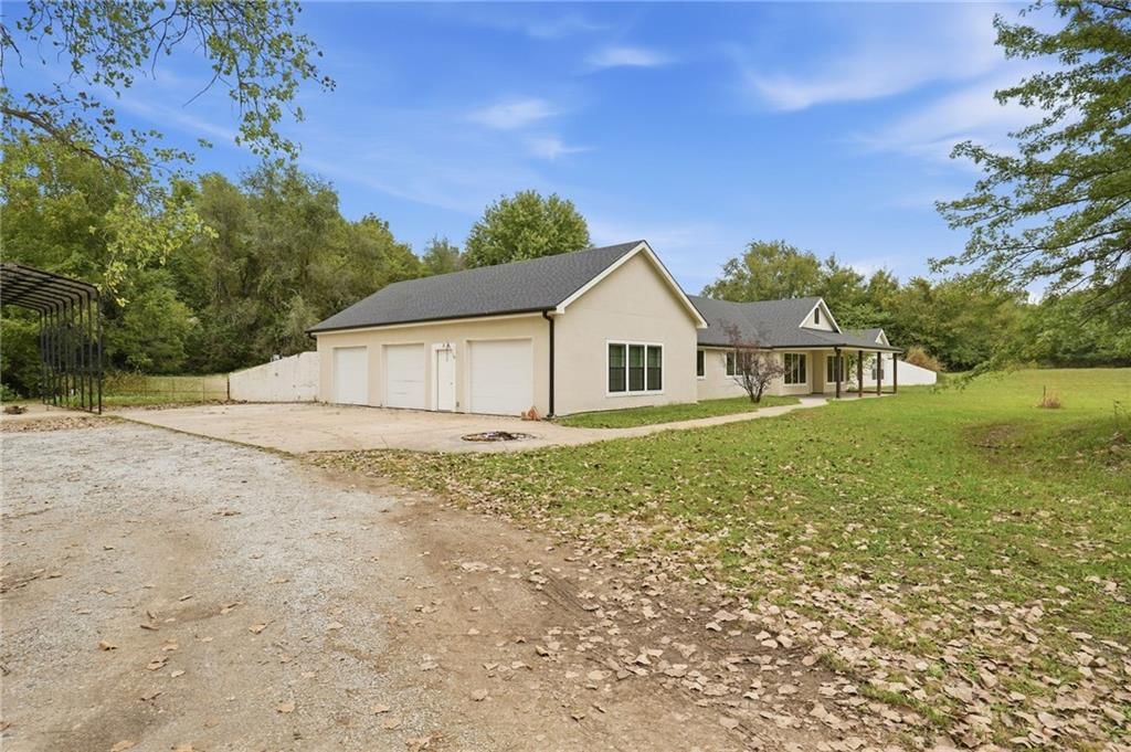 3 Kendi Lane, Belton, MO: listing photo 3