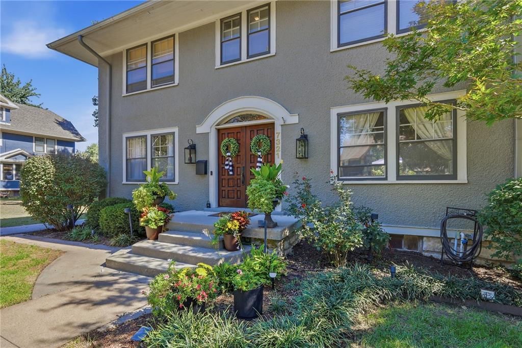 7321 Belleview Avenue, Kansas City, MO: listing photo 2