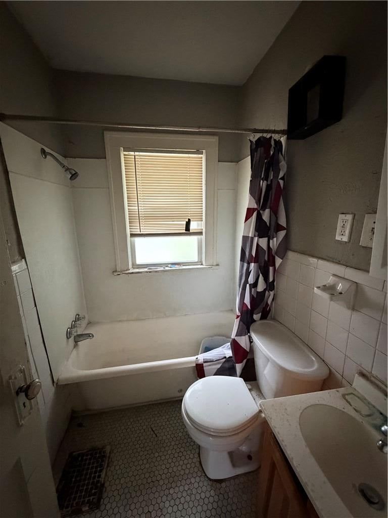 2110 E 69th Street — photo 10