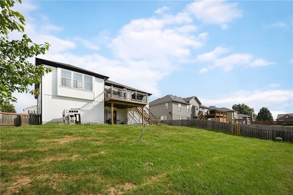Northwest Redbud Drive — photo 3