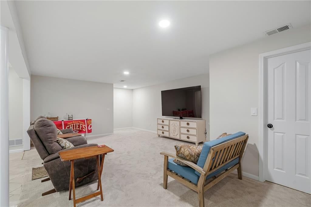 6812 haskins Street — photo 35