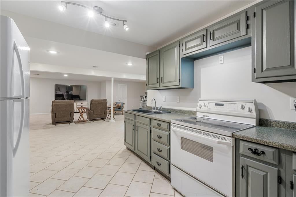 6812 haskins Street — photo 38