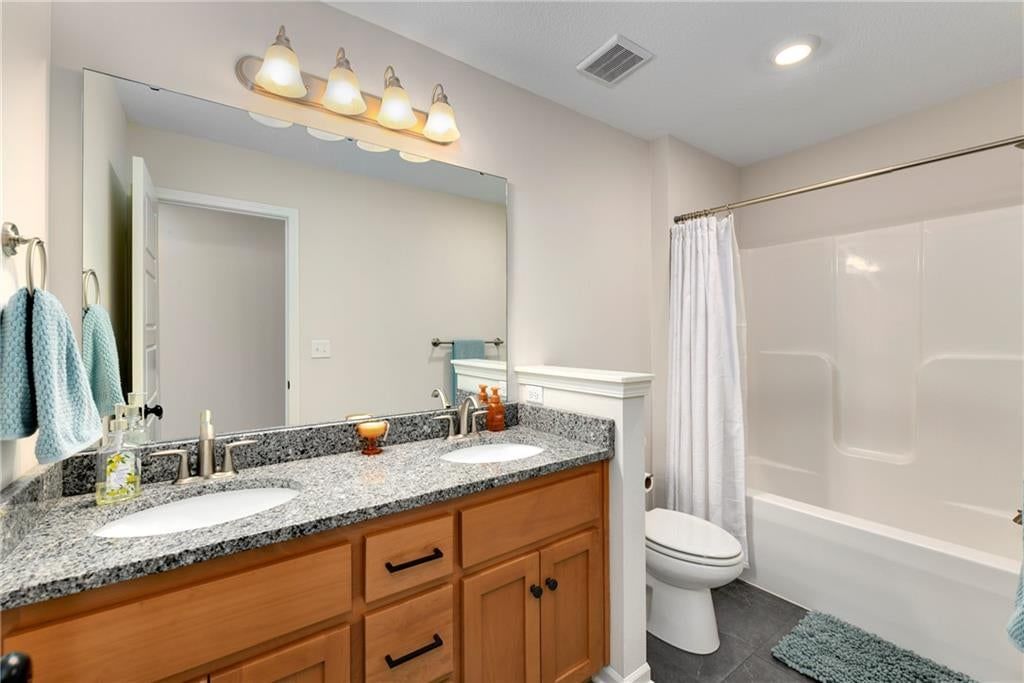 124 SE Briar Valley Lane — photo 11
