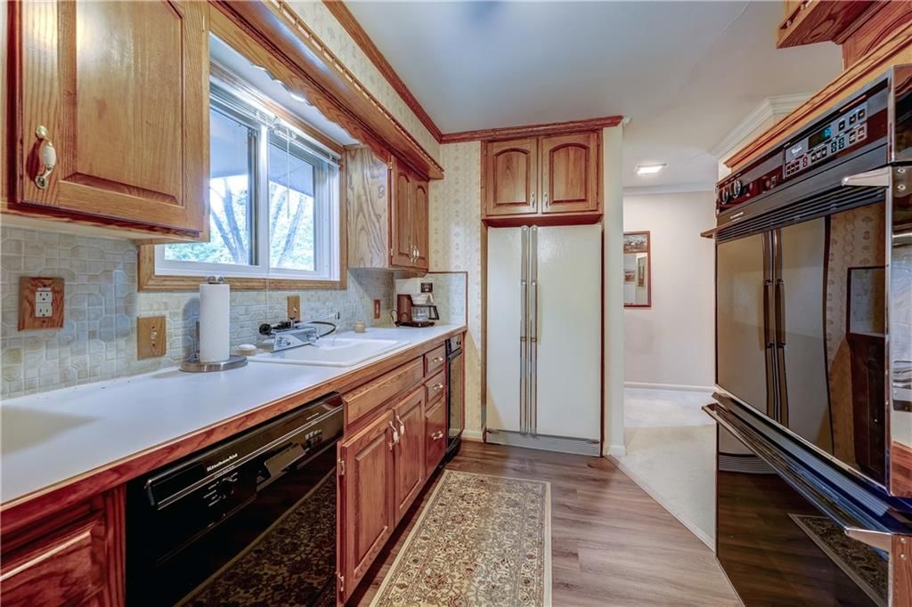 5916 W 78TH Street — photo 8