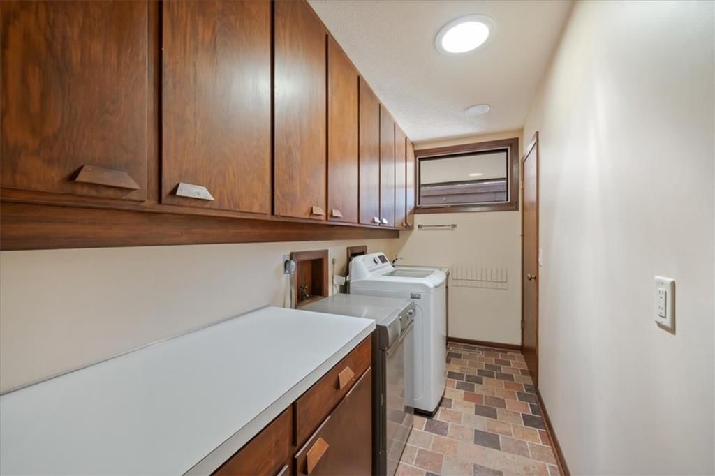 2404 Orchard Lane — photo 26