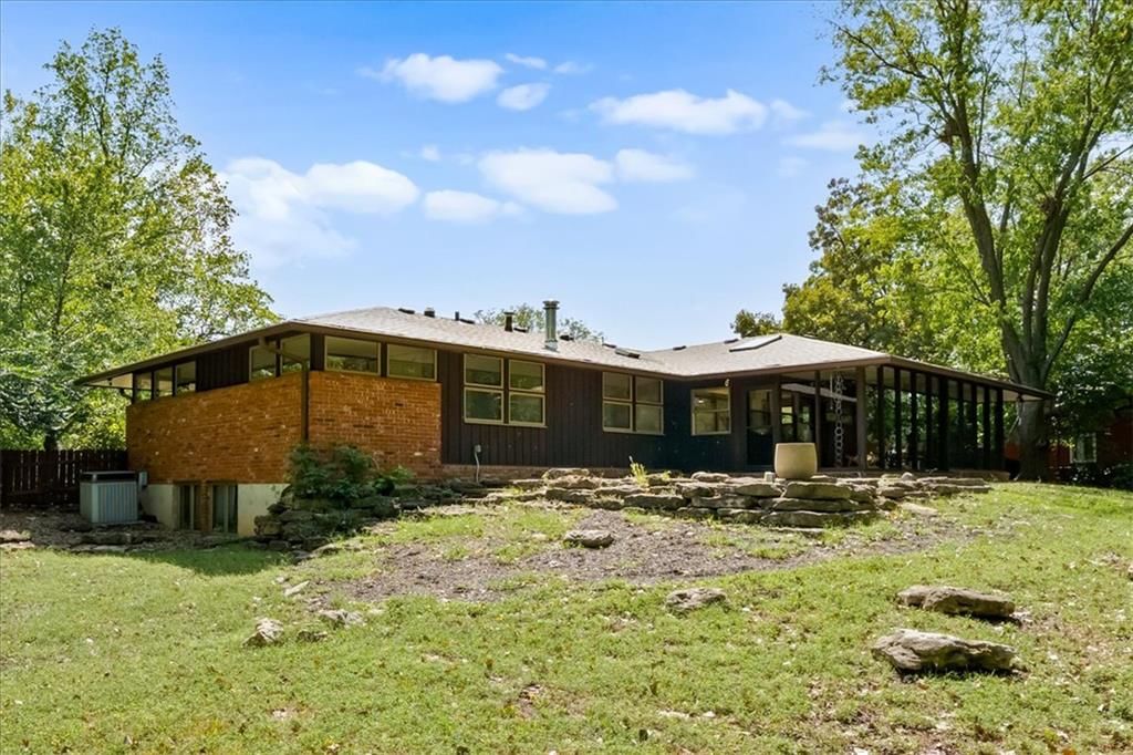2404 Orchard Lane — photo 35