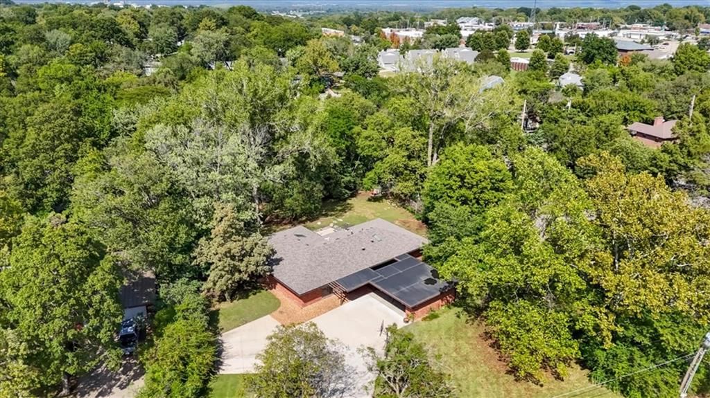 2404 Orchard Lane — photo 37