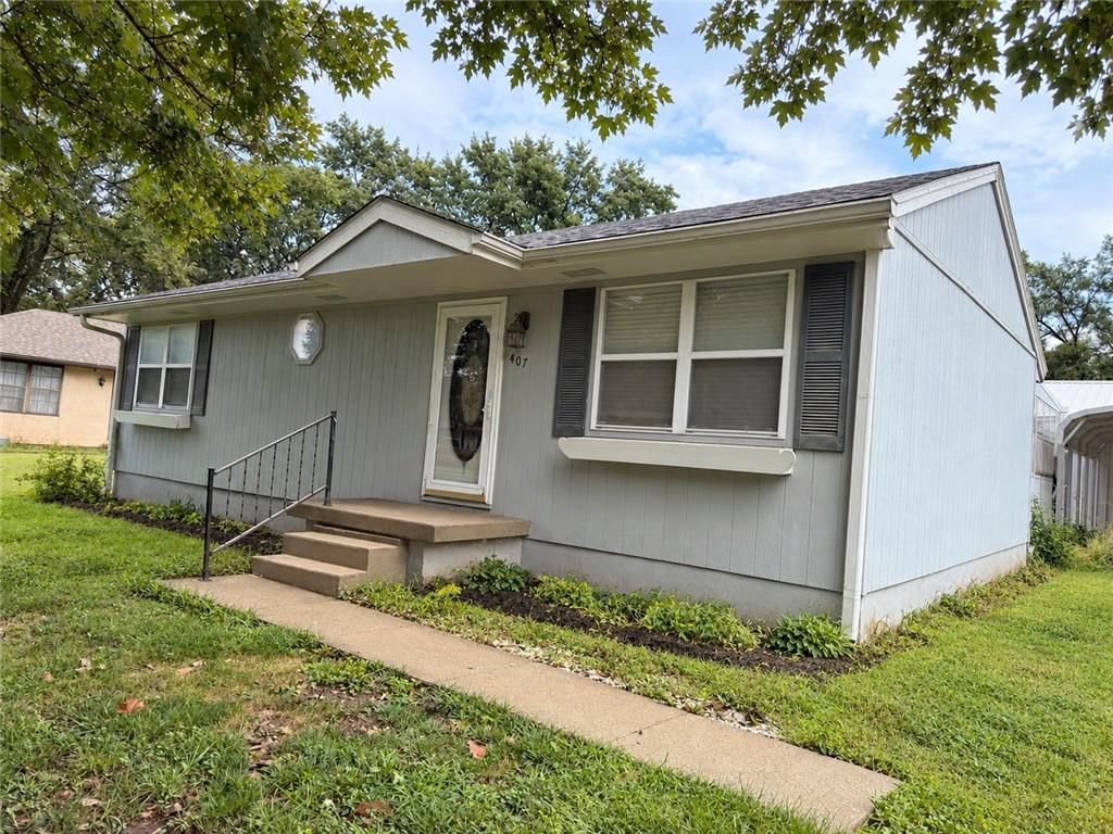 407 Vernon Street, Buckner, MO