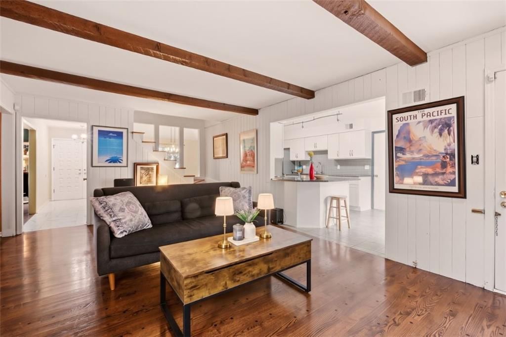 10935 Lydia Avenue — photo 8