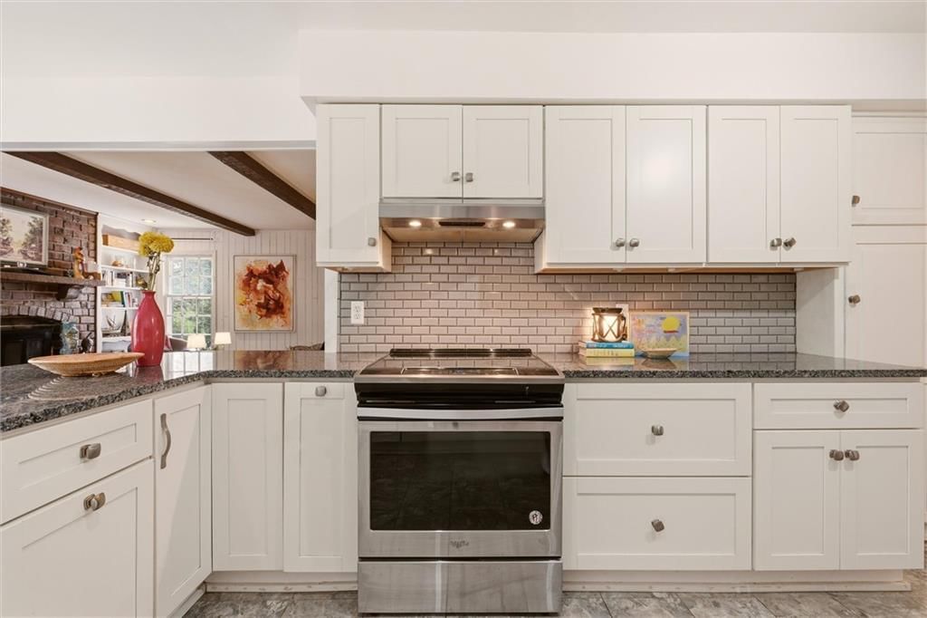 10935 Lydia Avenue — photo 12