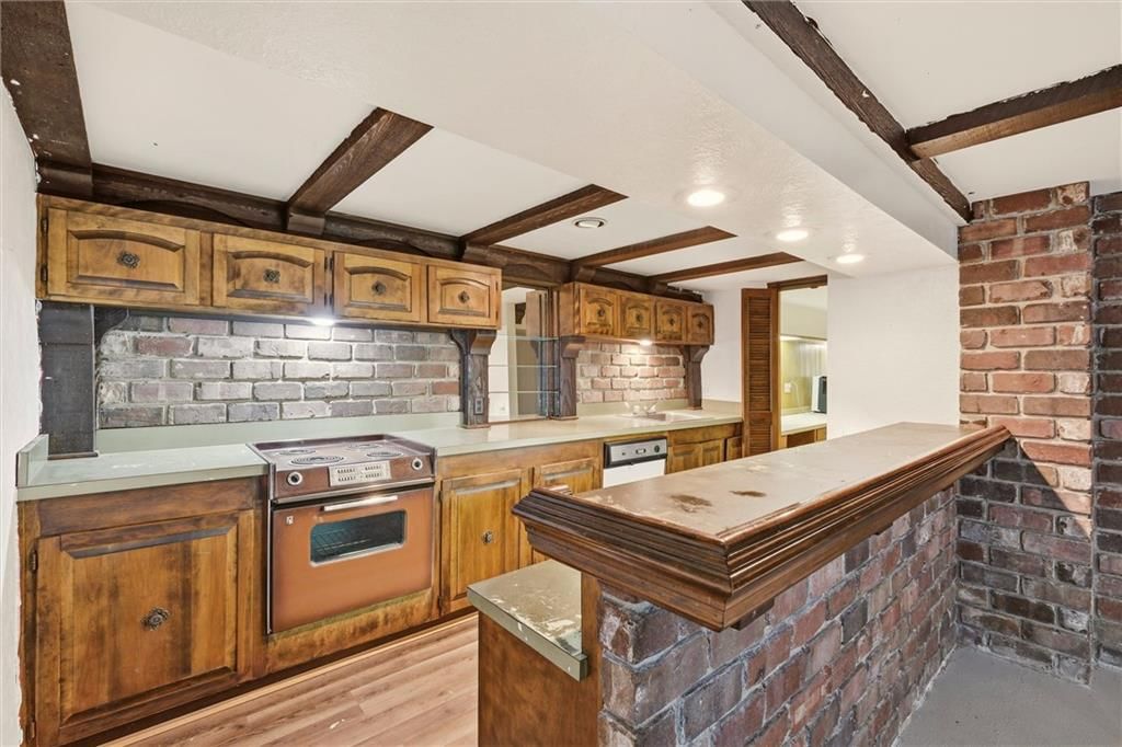 10935 Lydia Avenue — photo 29