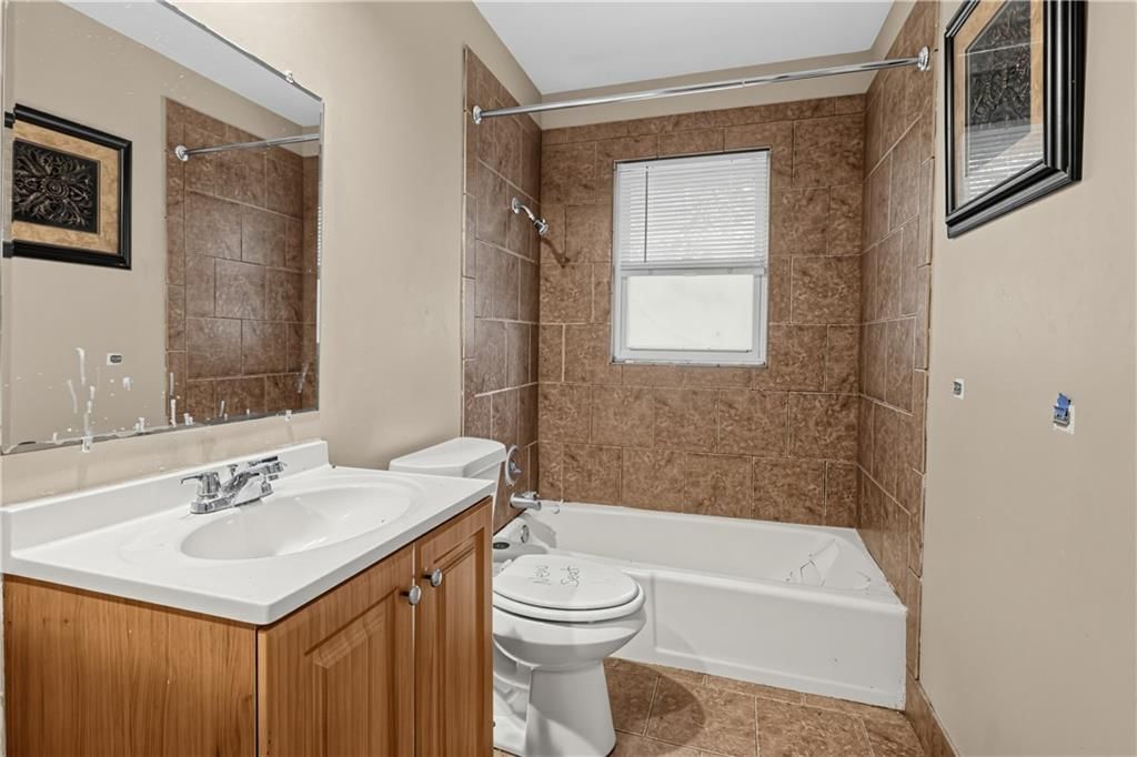 11015 HERRICK Avenue — photo 14