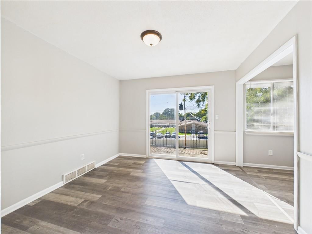 8030 Campbell Street — photo 6