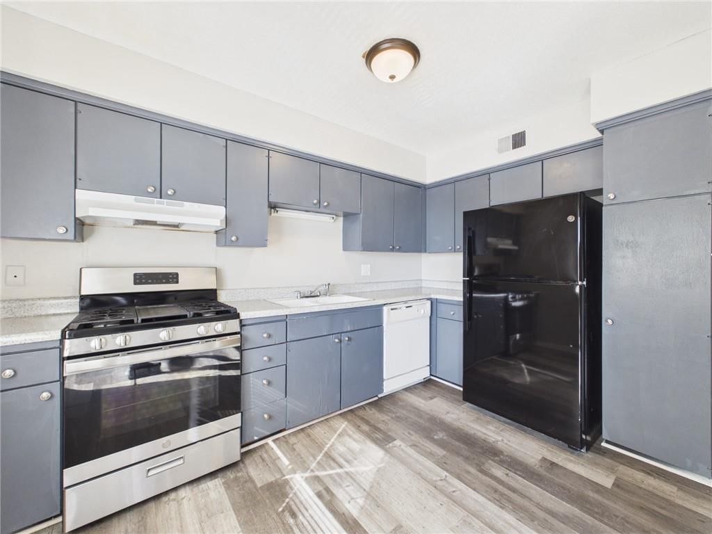 8030 Campbell Street — photo 8