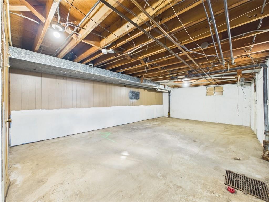 8030 Campbell Street — photo 26