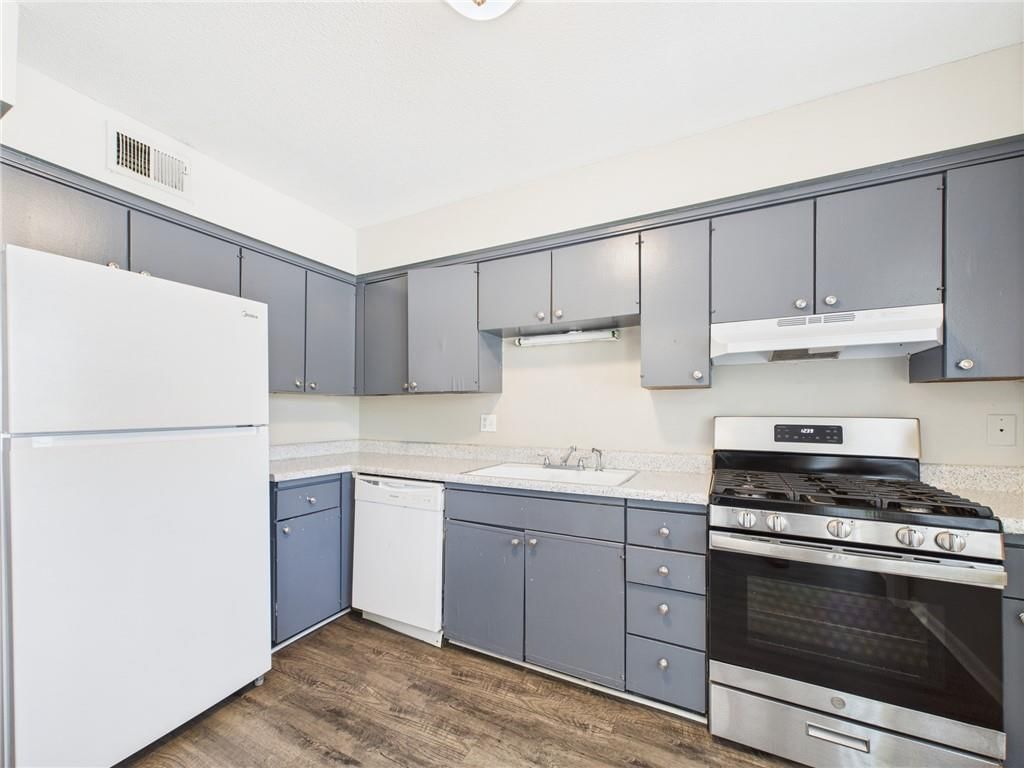 8030 Campbell Street — photo 38