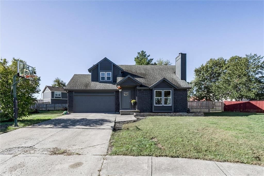 459 N Cherry Street, Gardner, KS: listing photo 2