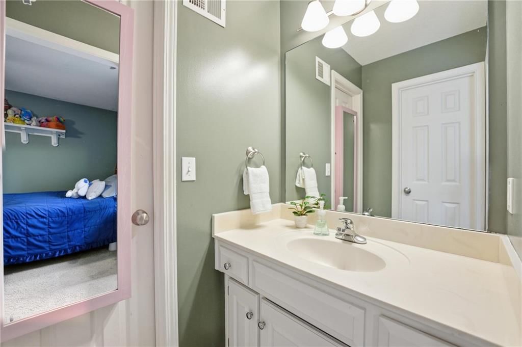 14329 Hayes Street — photo 46