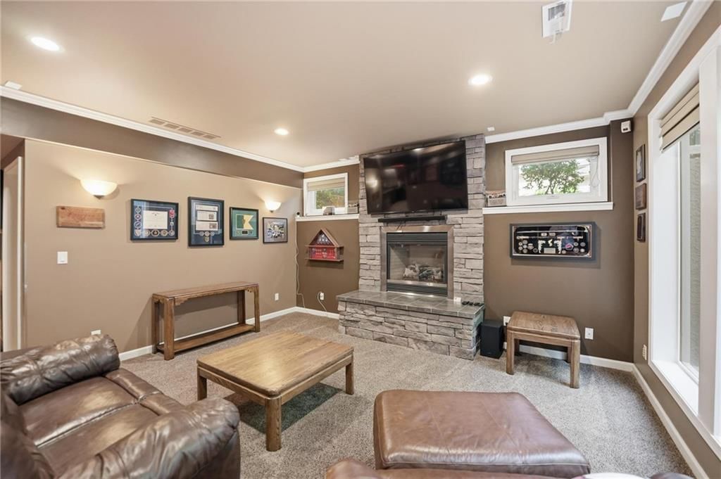 14329 Hayes Street — photo 52