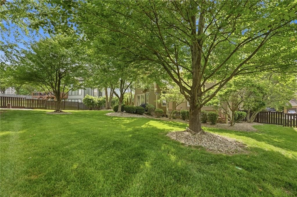 14329 Hayes Street — photo 75