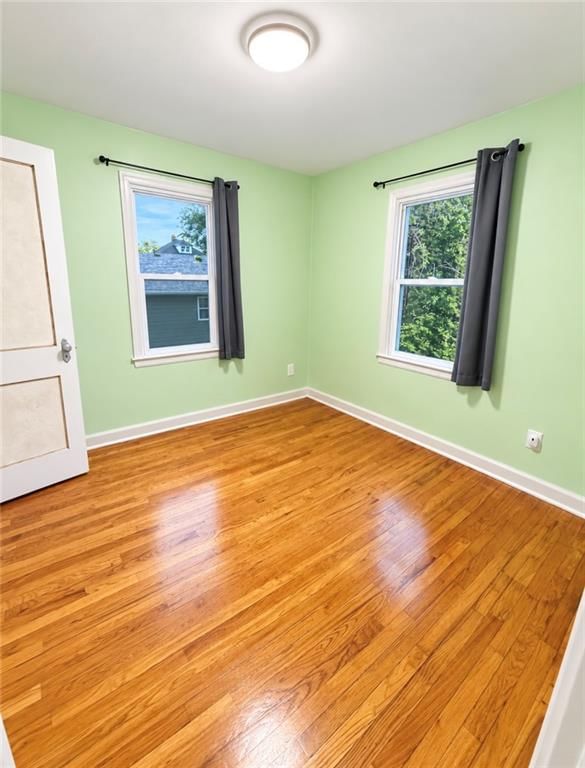 215 W 8th Street — photo 15