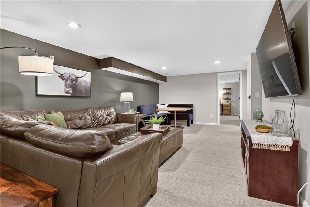 4229 W 98th Street — photo 36