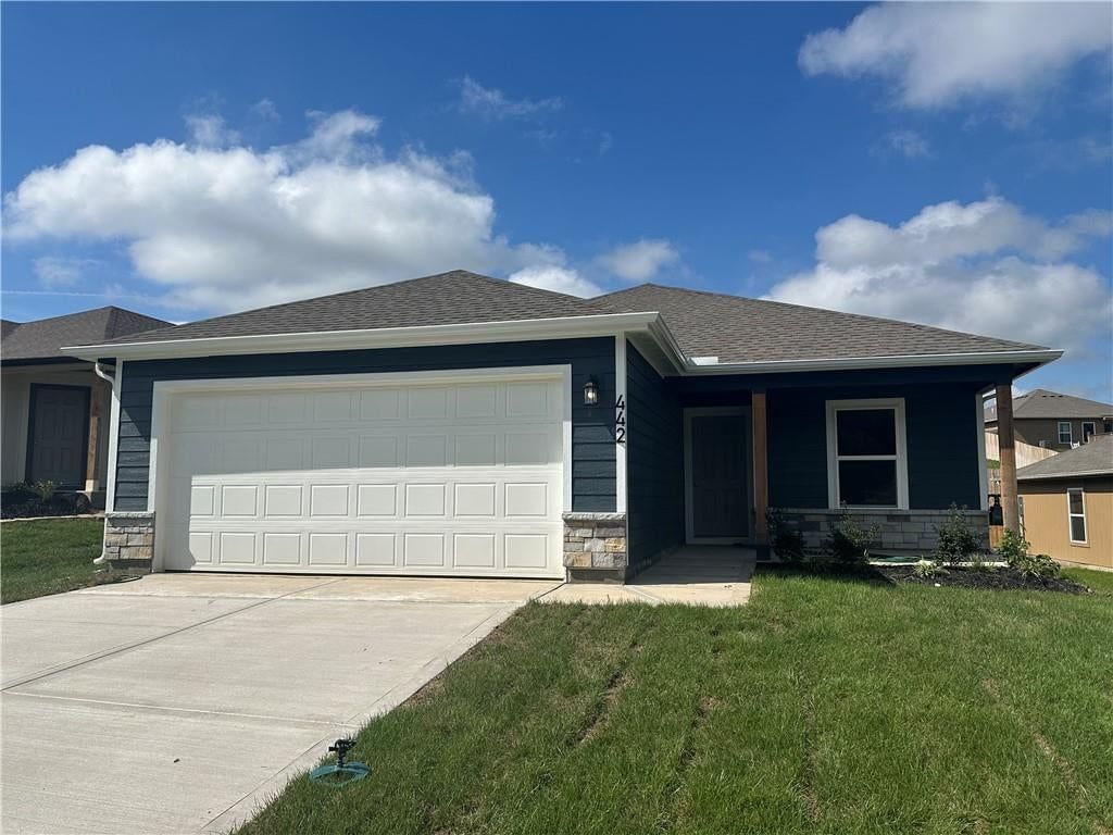 442 Valley View Drive — photo 1