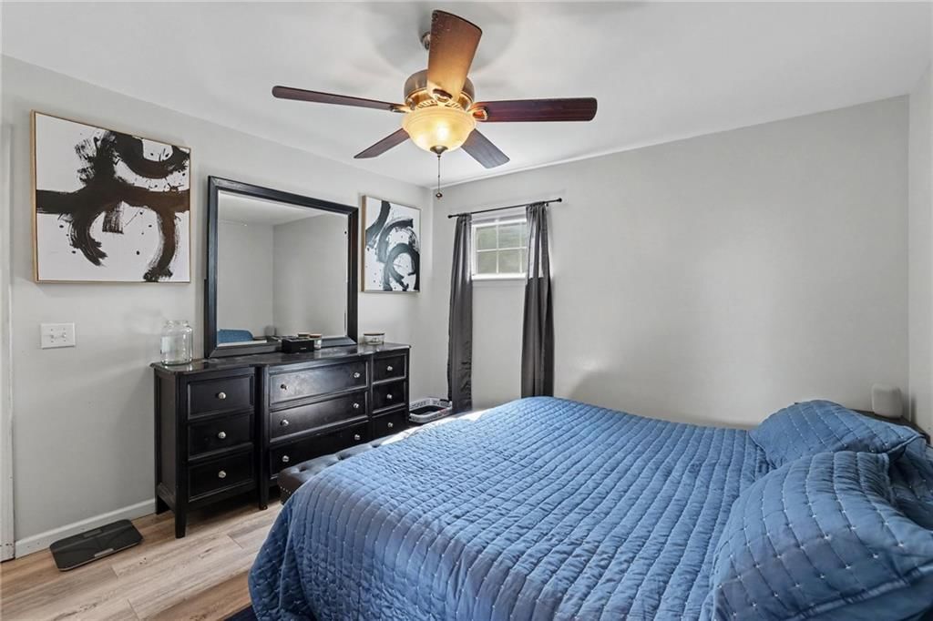 Photo 16 of 24 - 2018 E Mohawk Court, Olathe, KS 66062