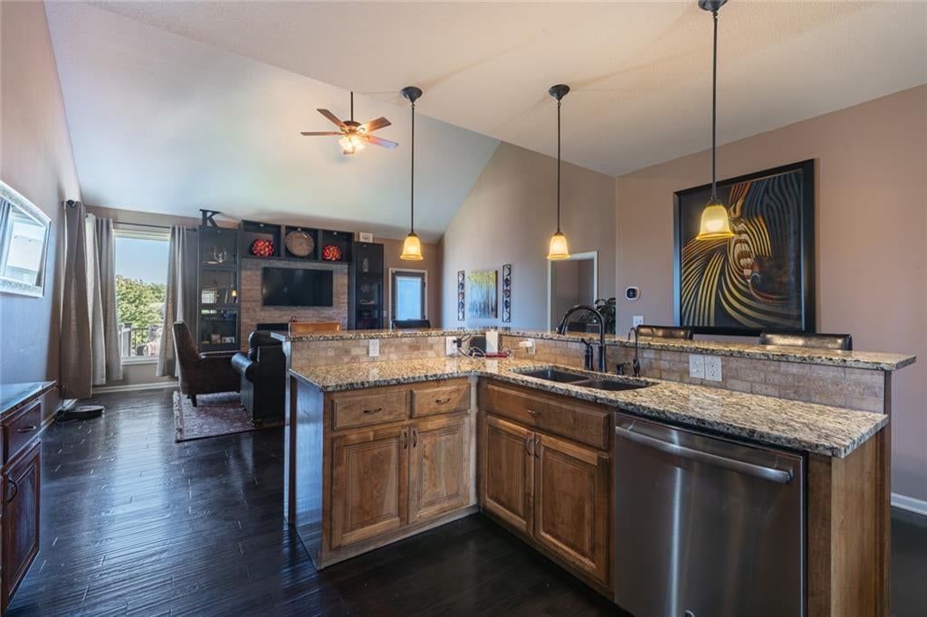 2819 N 100th Street, Kansas City, KS: listing photo 3
