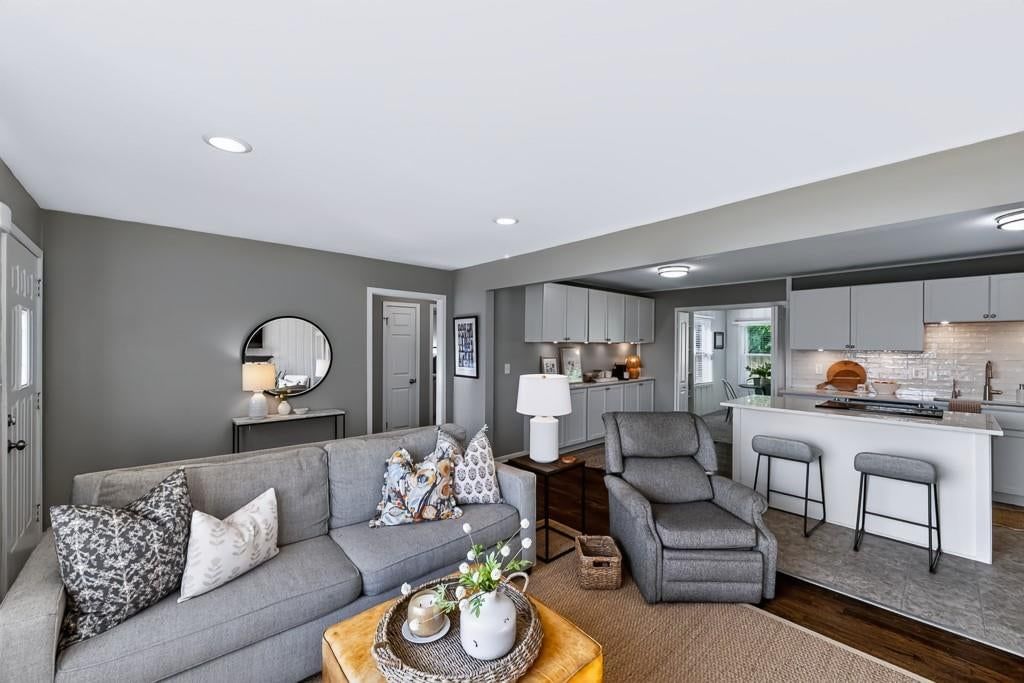 6126 Metcalf Lane — photo 11