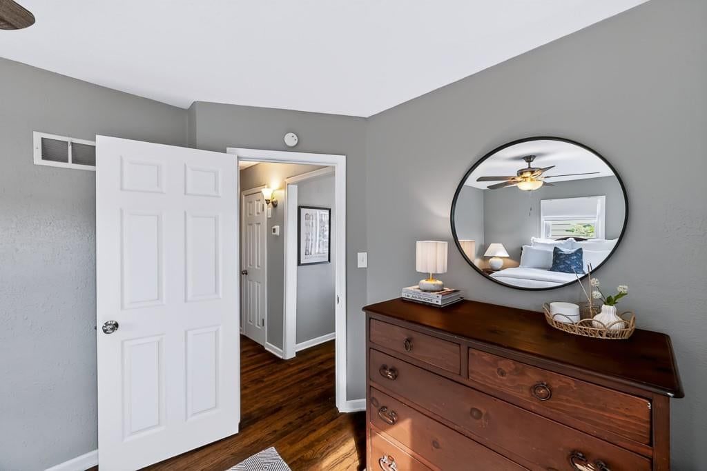 6126 Metcalf Lane — photo 25