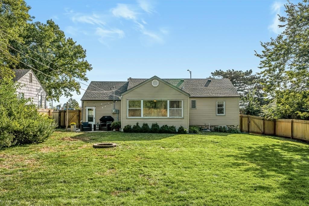 6126 Metcalf Lane — photo 45