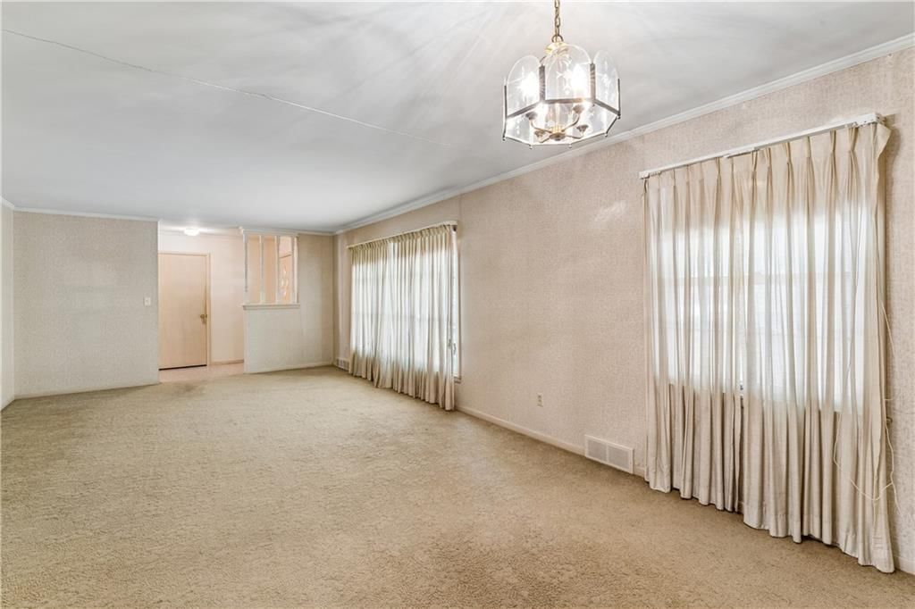 6441 Woodson Drive — photo 10