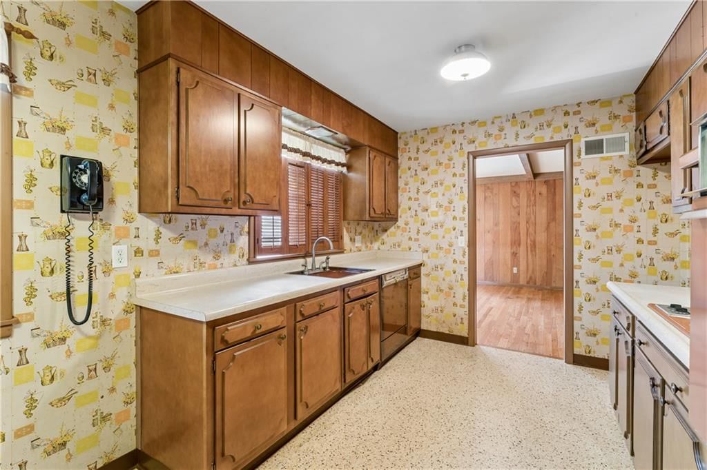 6441 Woodson Drive — photo 20