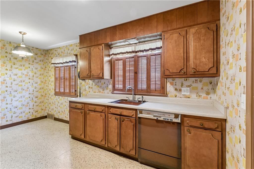 6441 Woodson Drive — photo 21