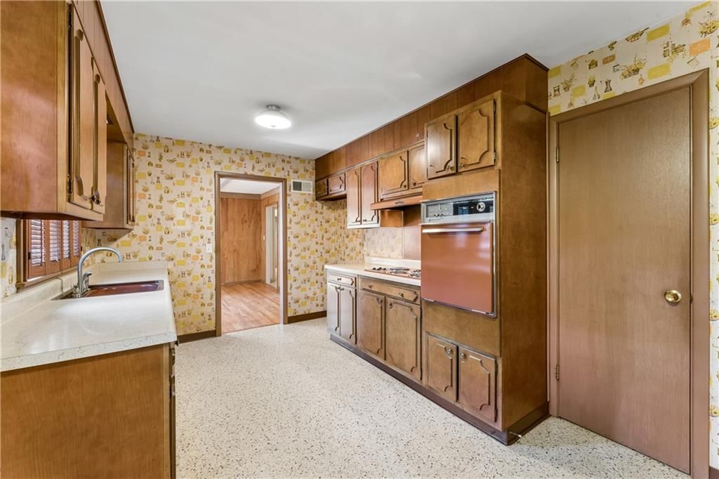 6441 Woodson Drive — photo 24