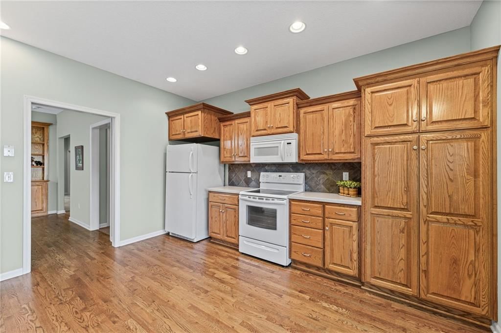 1005 Hidden Meadows Drive — photo 16
