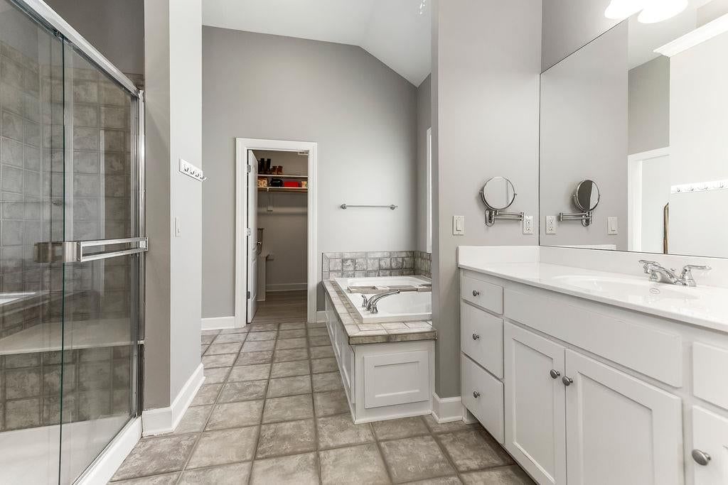 10411 N Euclid Avenue — photo 16