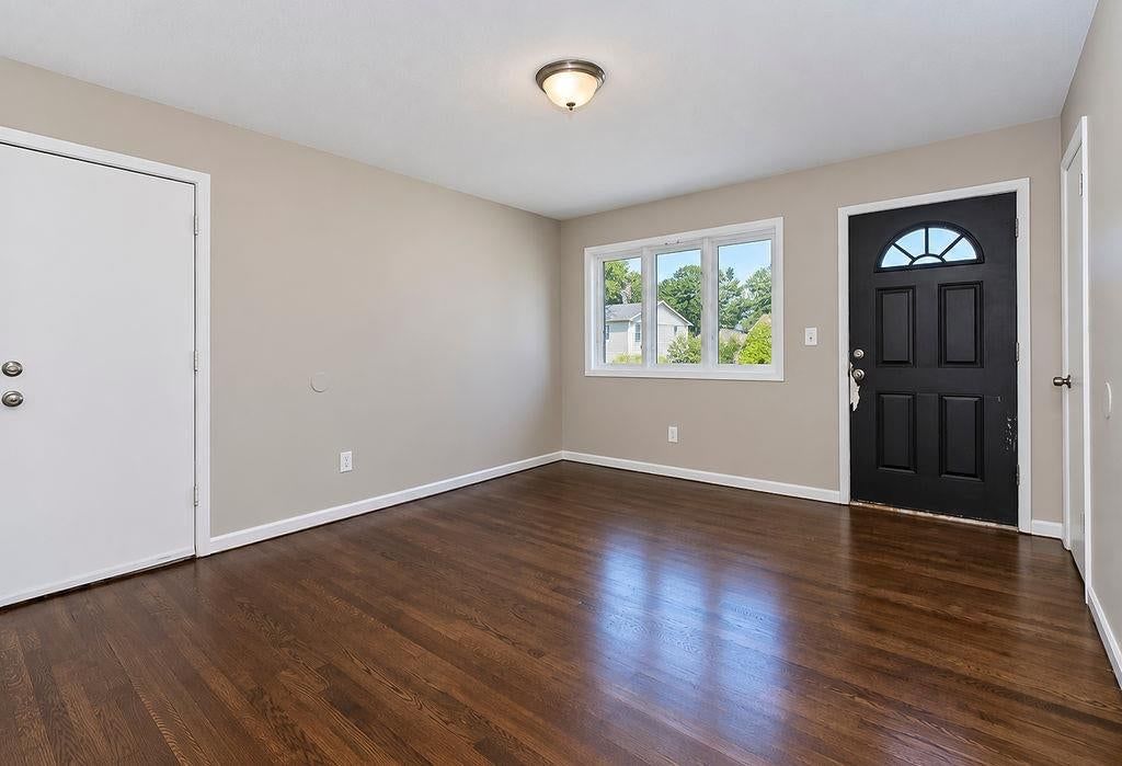 116 N Peck Drive, Independence, MO: listing photo 3