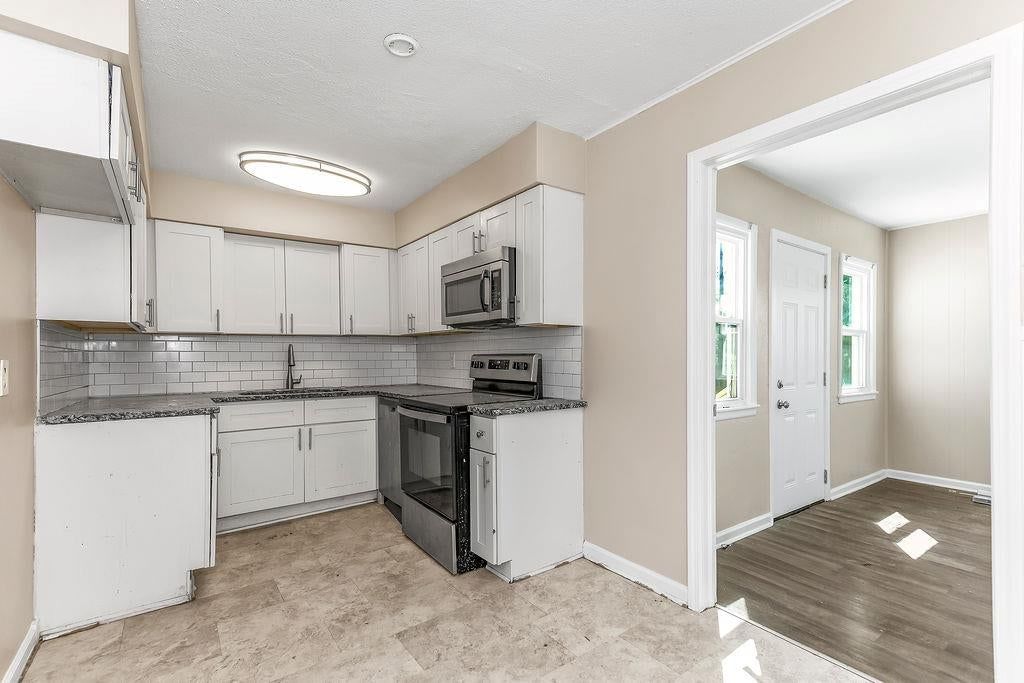 Photo 6 of 20, 116 N Peck Drive, Independence, MO 64056