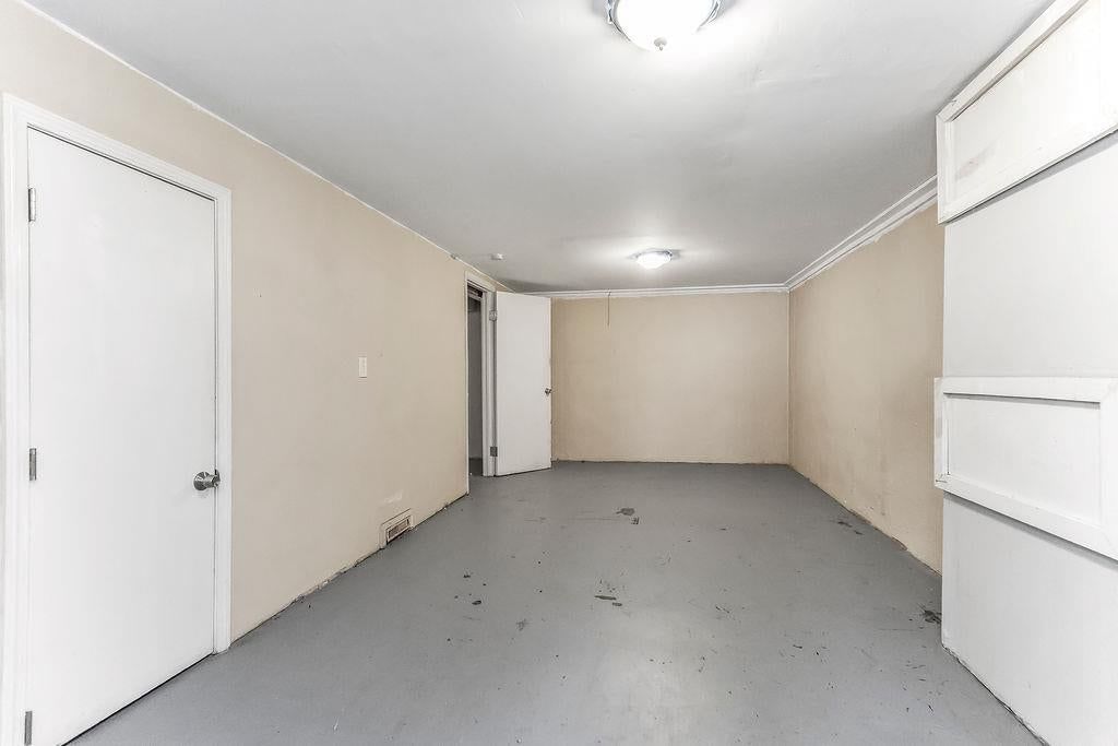 Photo 18 of 20 - 116 N Peck Drive, Independence, MO 64056