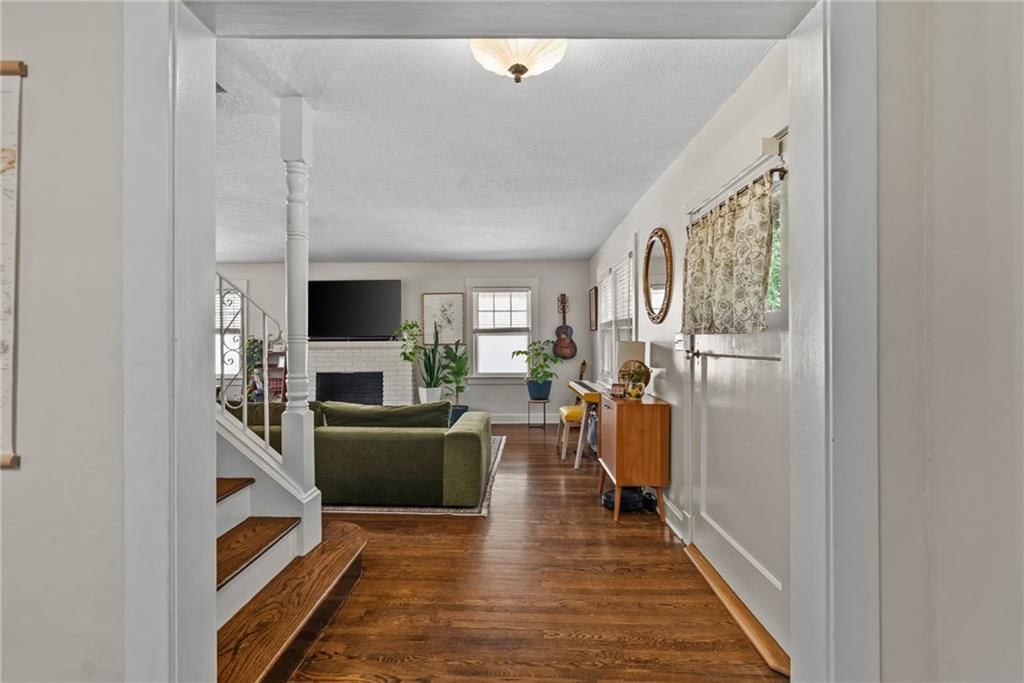 620 W 60TH Terrace — photo 5