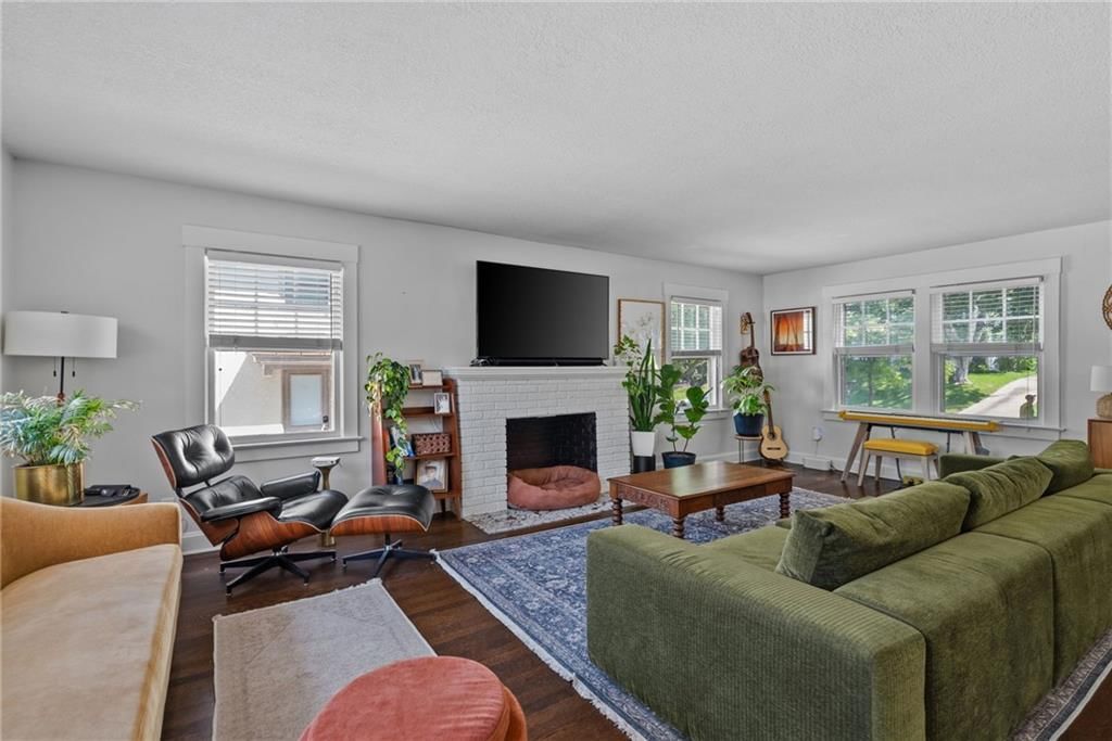 620 W 60TH Terrace — photo 8