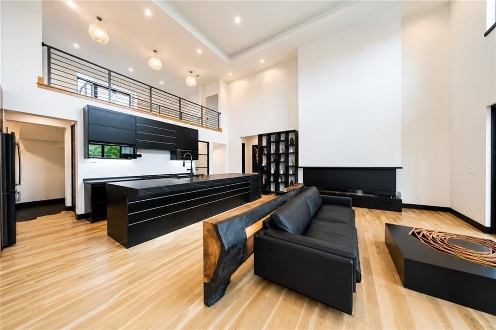 8826 McCoy Street — photo 17
