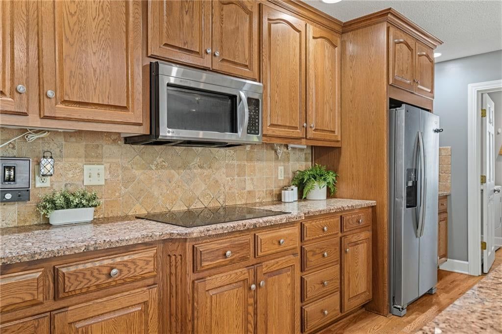 8408 W 115th Street — photo 16