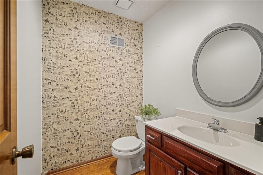 8408 W 115th Street — photo 18