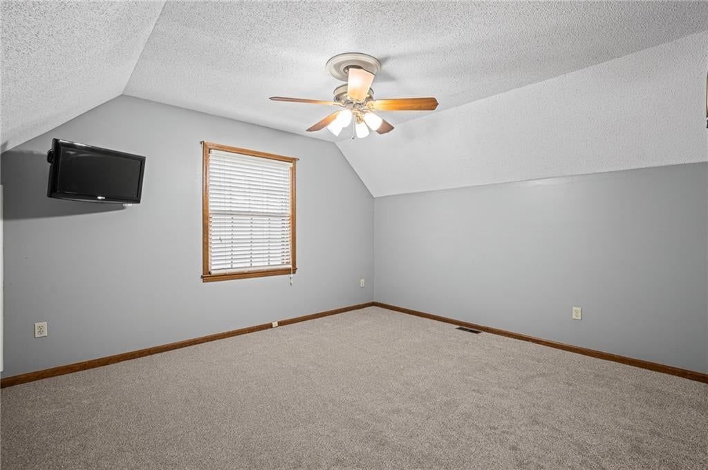 8408 W 115th Street — photo 23