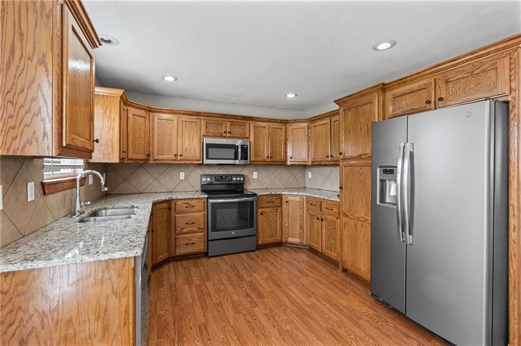 1505 Clear Creek Drive — photo 9