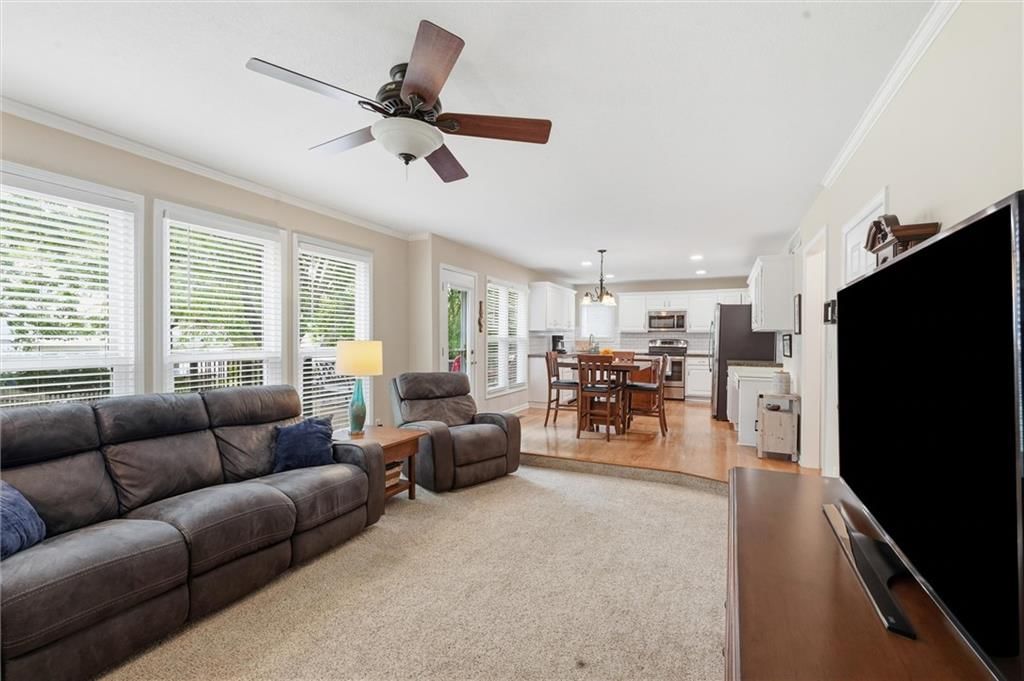 Photo 7 of 49 - 12265 S Mullen Road, Olathe, KS 66062