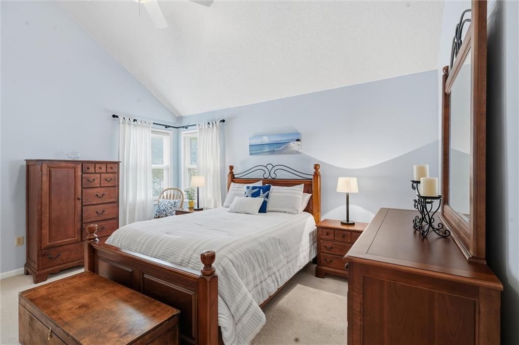 Photo 17 of 49 - 12265 S Mullen Road, Olathe, KS 66062